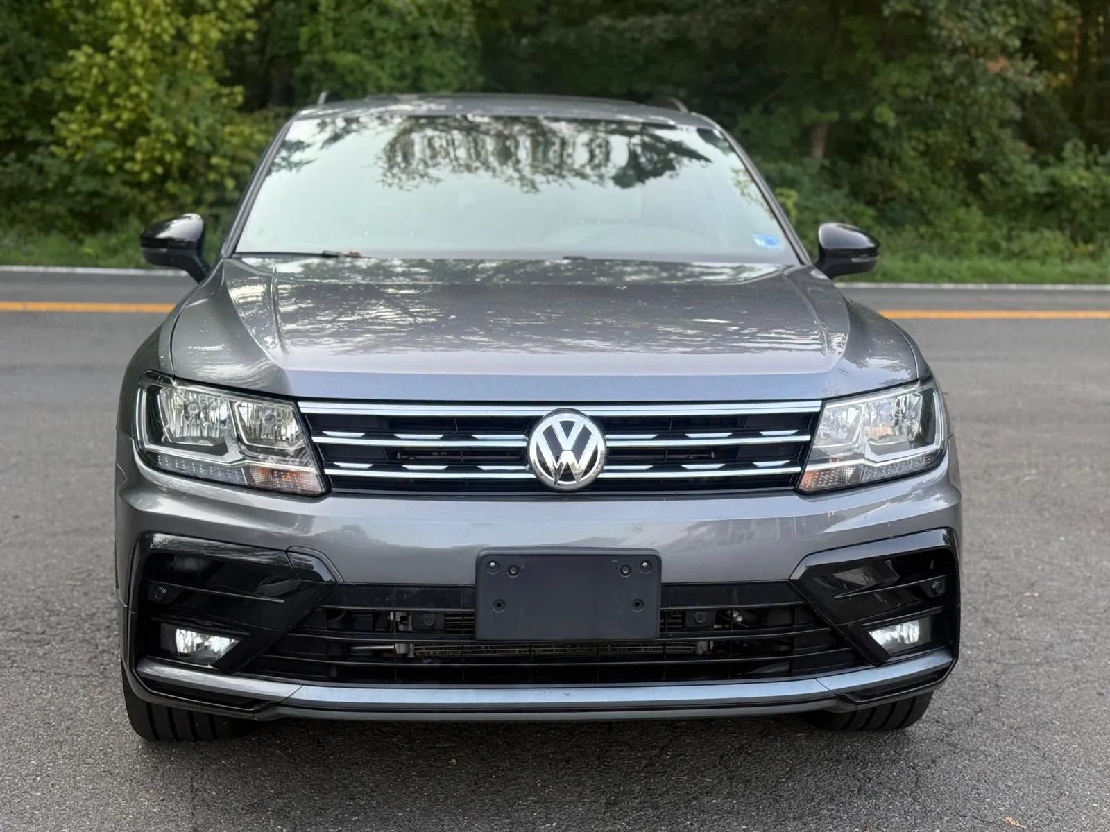 Used 2021 Volkswagen Tiguan SE R-Line w/ 3rd Row Seat Package AWD/4WD image 2