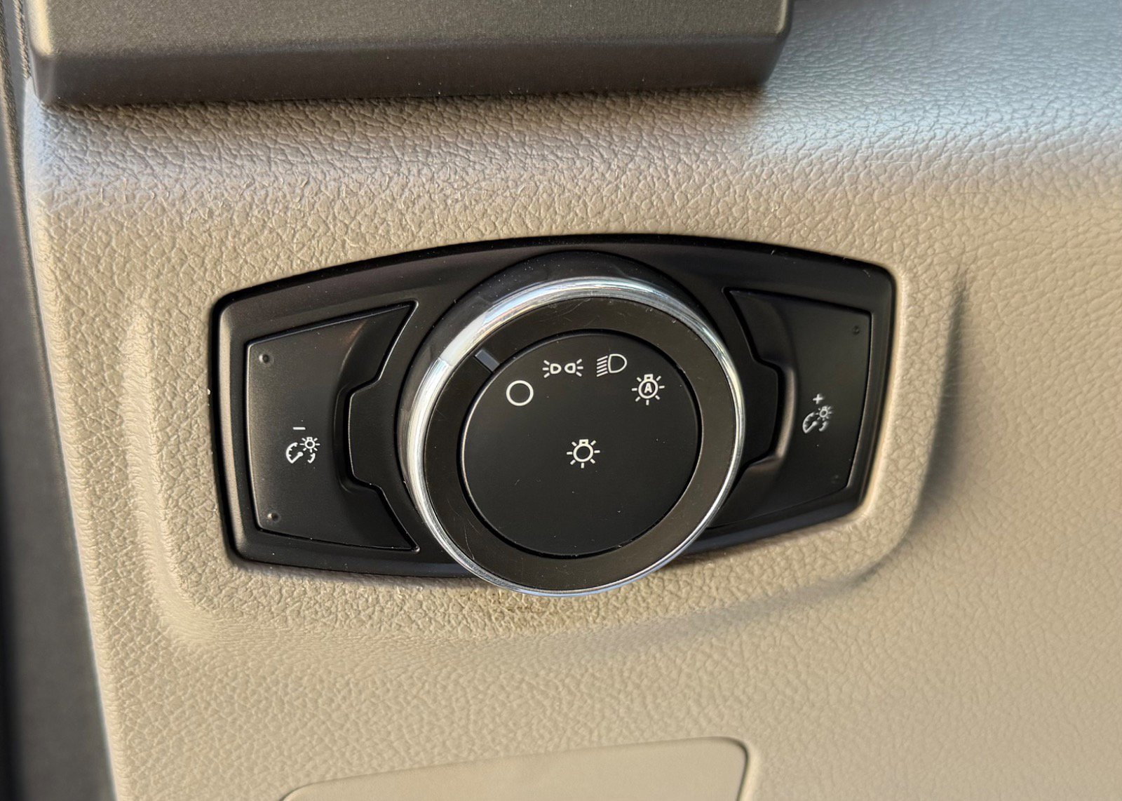 Certified 2021 Ford F550 4x4 Regular Cab Super Duty image 26