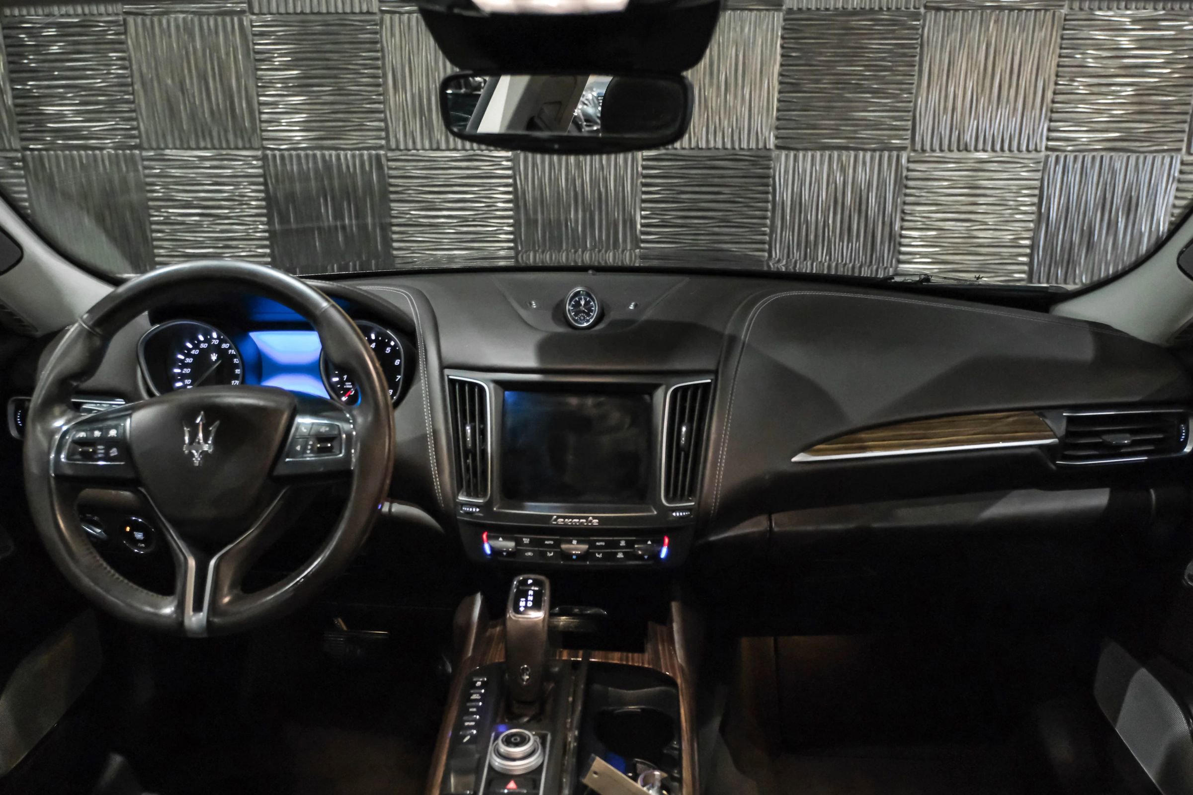 Used 2019 Maserati Levante GranLusso image 12