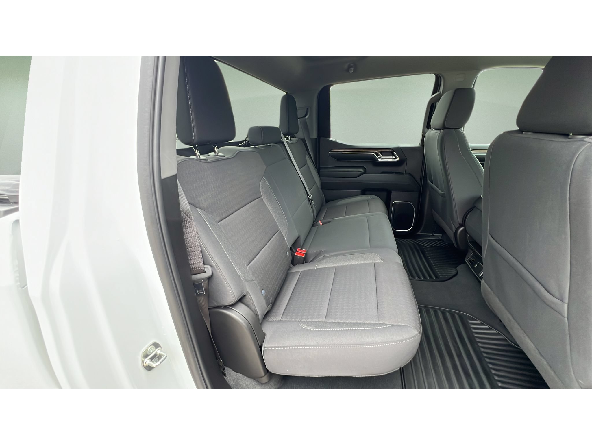Certified 2024 Chevrolet Silverado 1500 LT AWD/4WD image 31