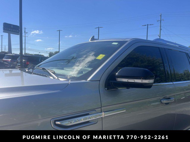 Used 2021 Lincoln Navigator Reserve RWD image 10