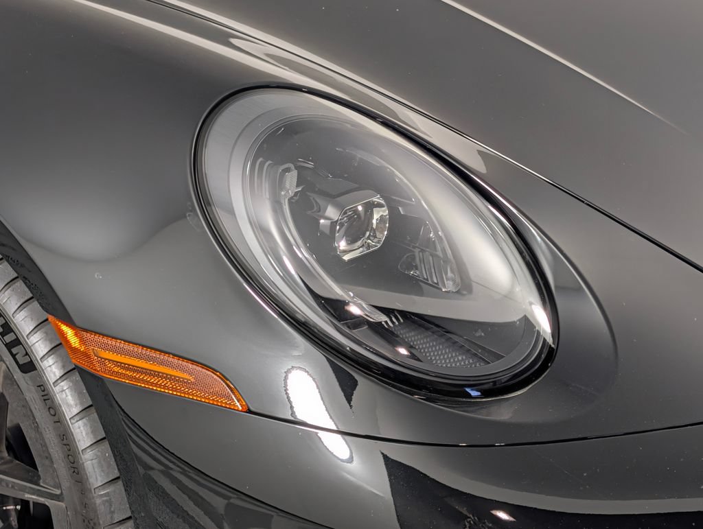 Certified 2025 Porsche 911 Carrera RWD image 15