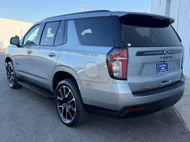 Used 2024 Chevrolet Tahoe RST w/ Luxury Package RWD image 2