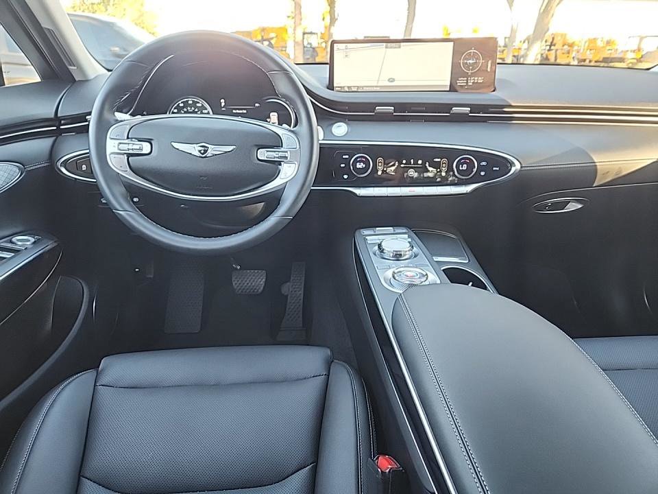Used 2025 Genesis GV70 2.5T image 3