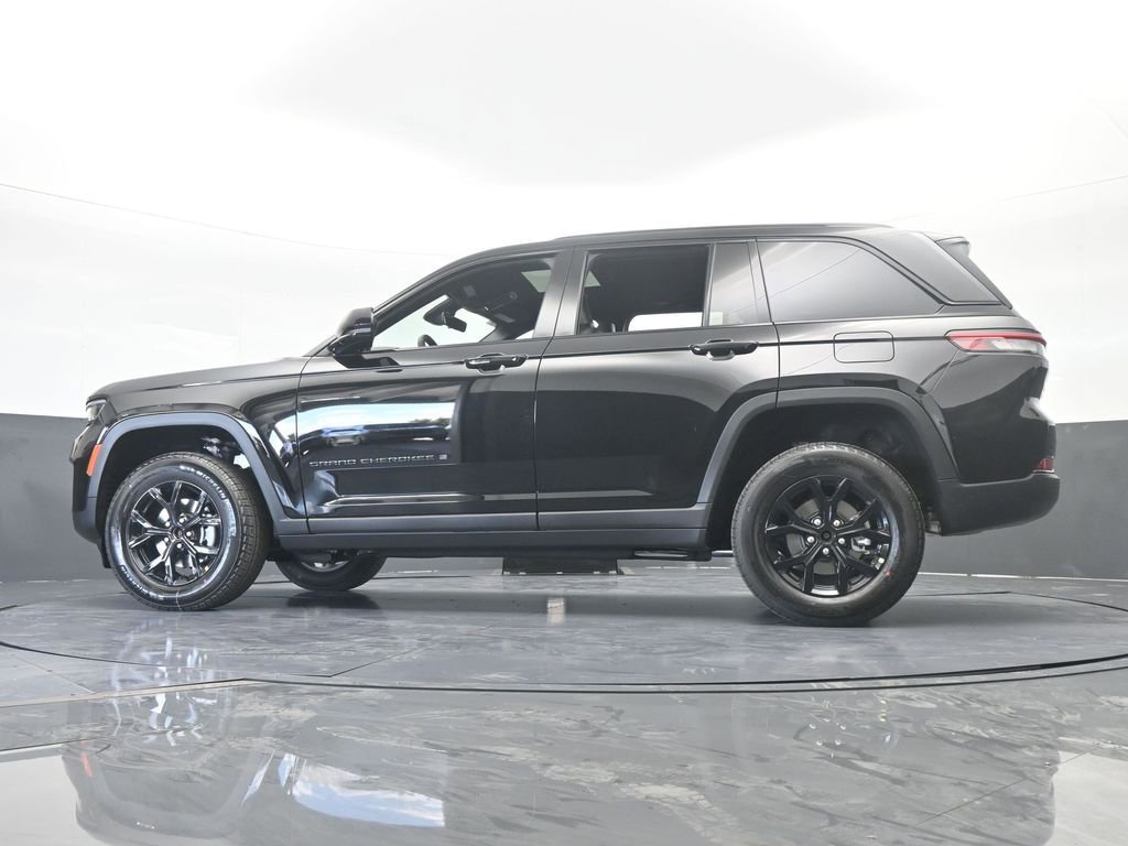 New 2025 Jeep Grand Cherokee Laredo image 49