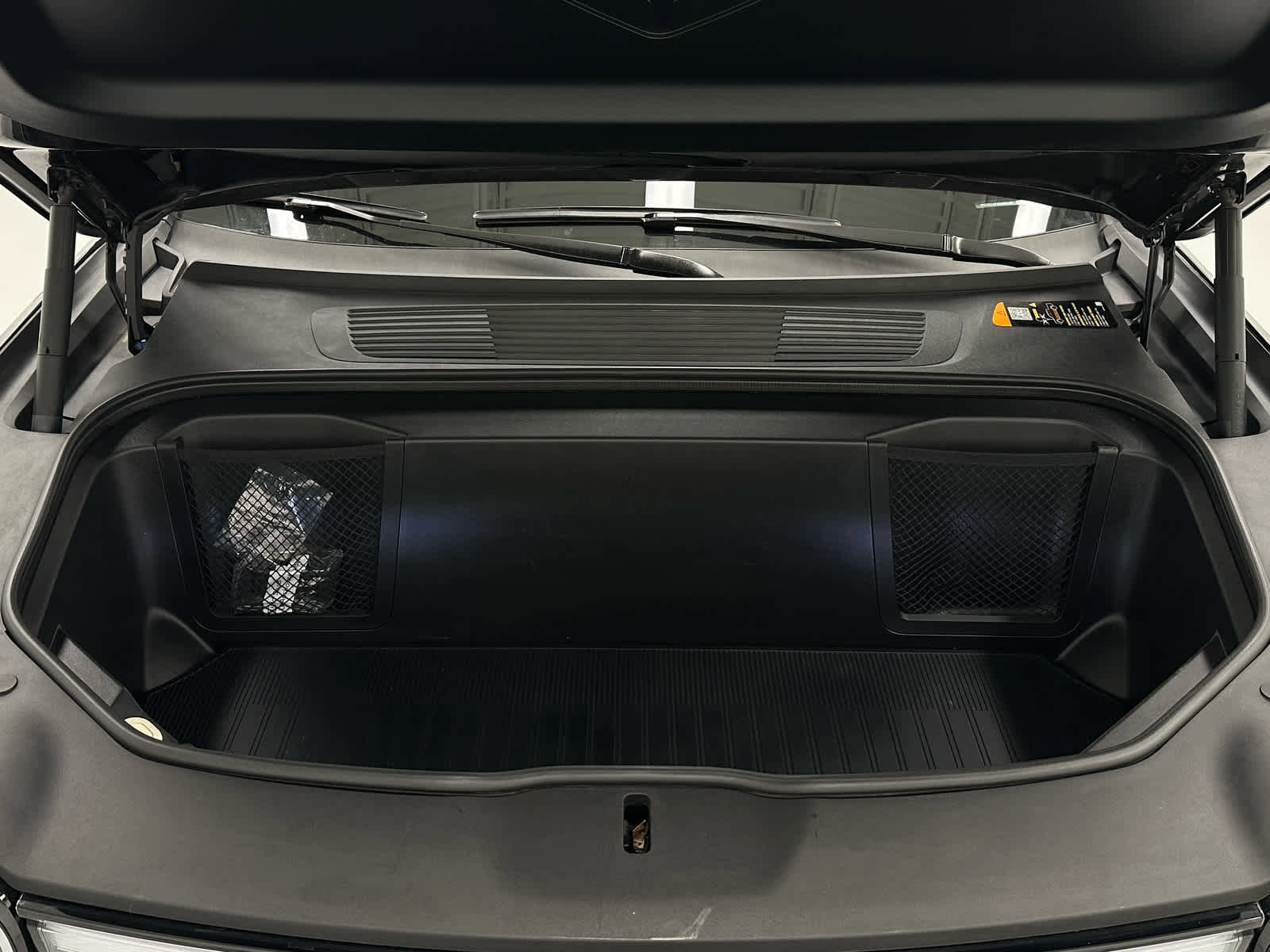 Used 2025 Rivian R1T Premium image 39