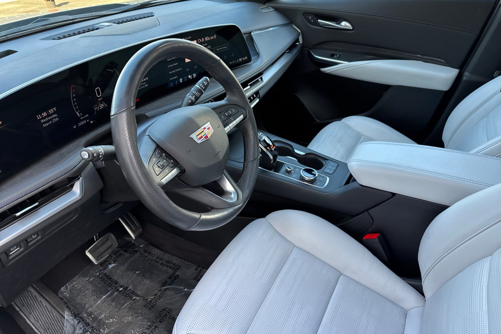 Used 2024 Cadillac XT4 Sport image 10