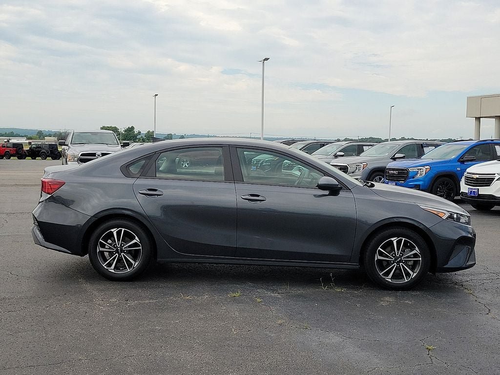 Used 2024 Kia Forte LXS FWD image 6