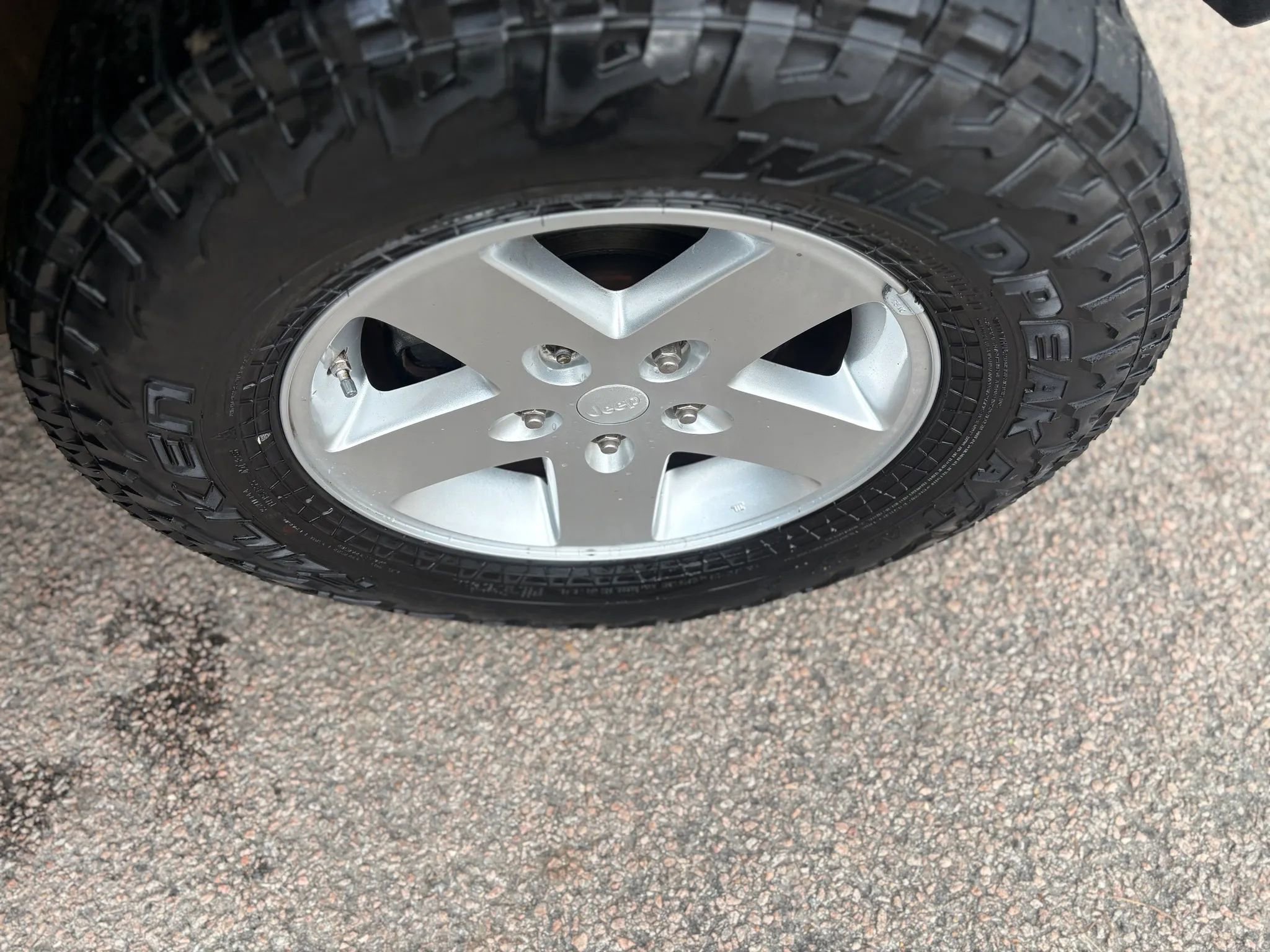 Used 2009 Jeep Wrangler Unlimited X AWD/4WD image 37