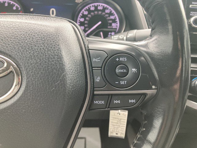 Used 2022 Toyota Camry SE w/ Cold Weather Package AWD/4WD image 18