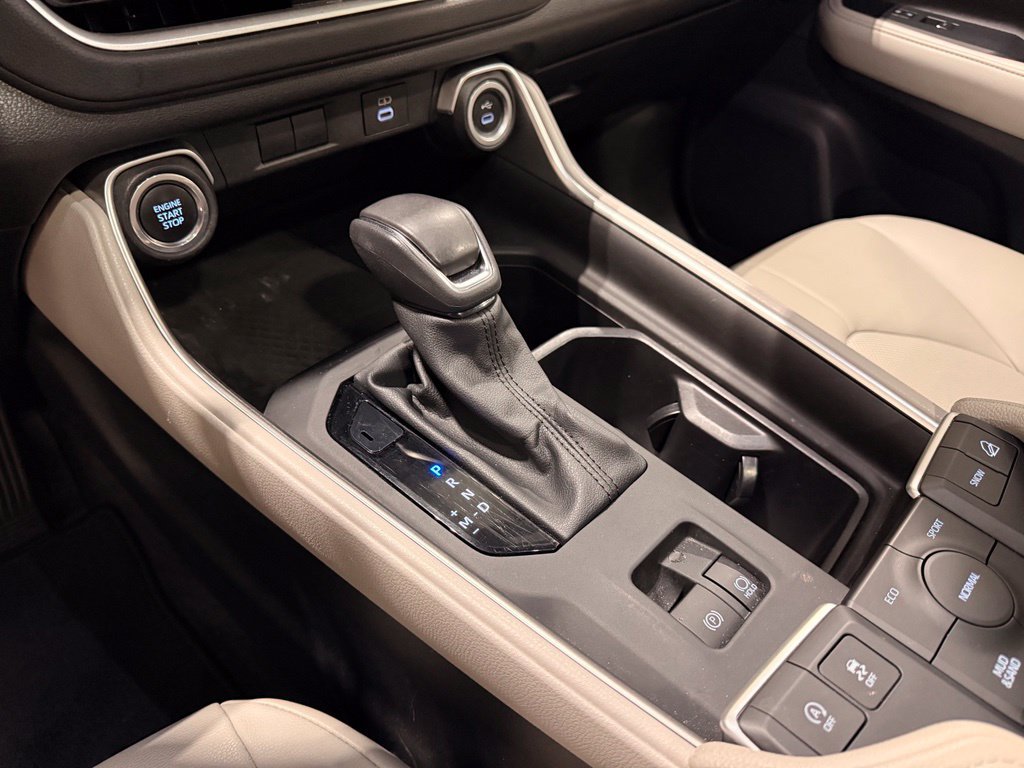 Used 2024 Toyota Grand Highlander AWD image 28
