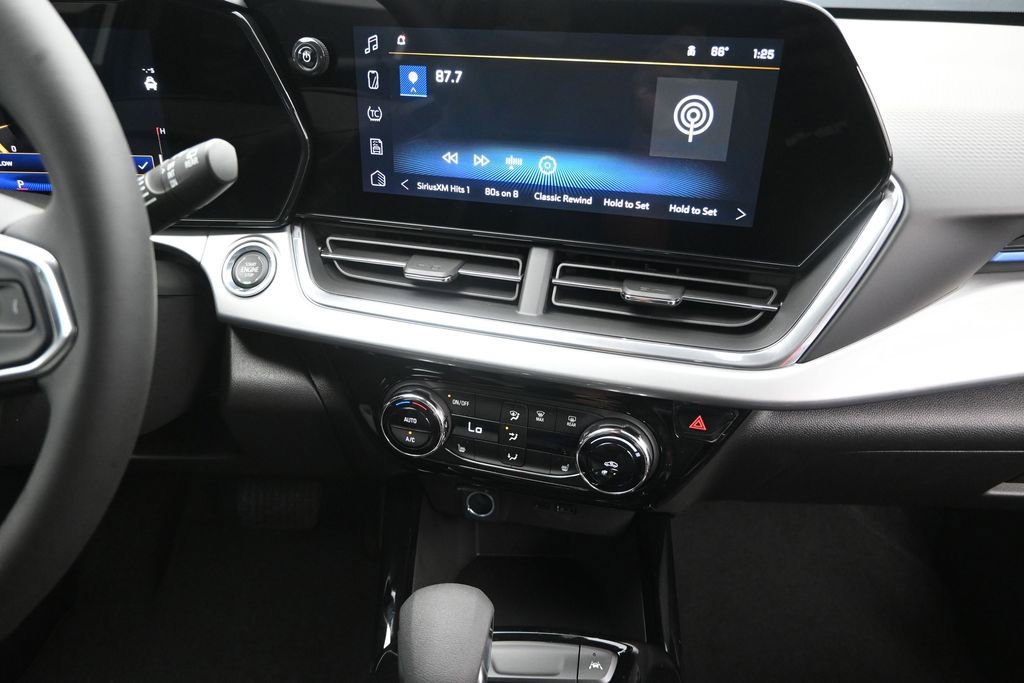 New 2026 Chevrolet Trax LT w/ Driver Confidence Package FWD image 28