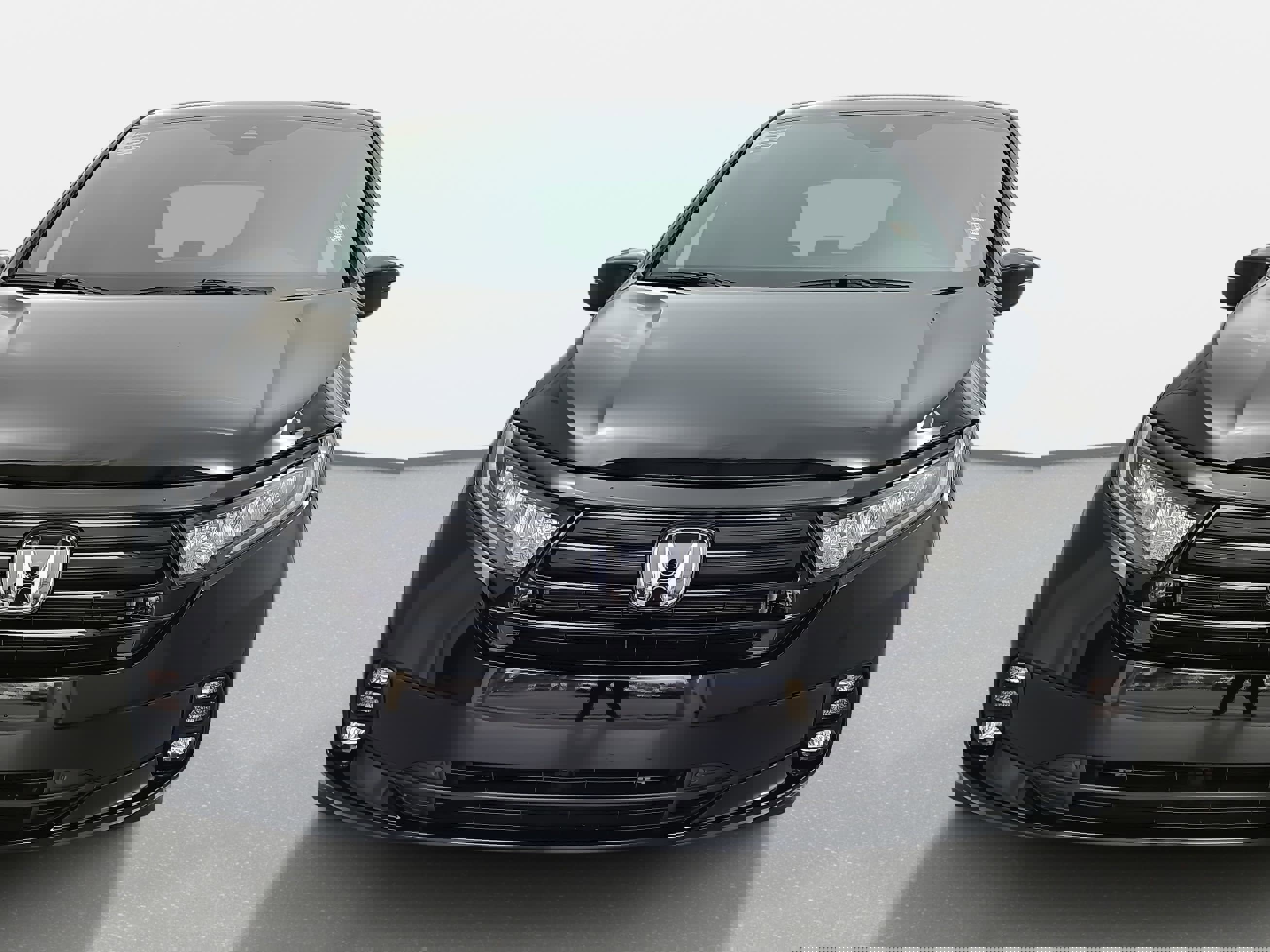 Used 2024 Honda Odyssey Sport image 2