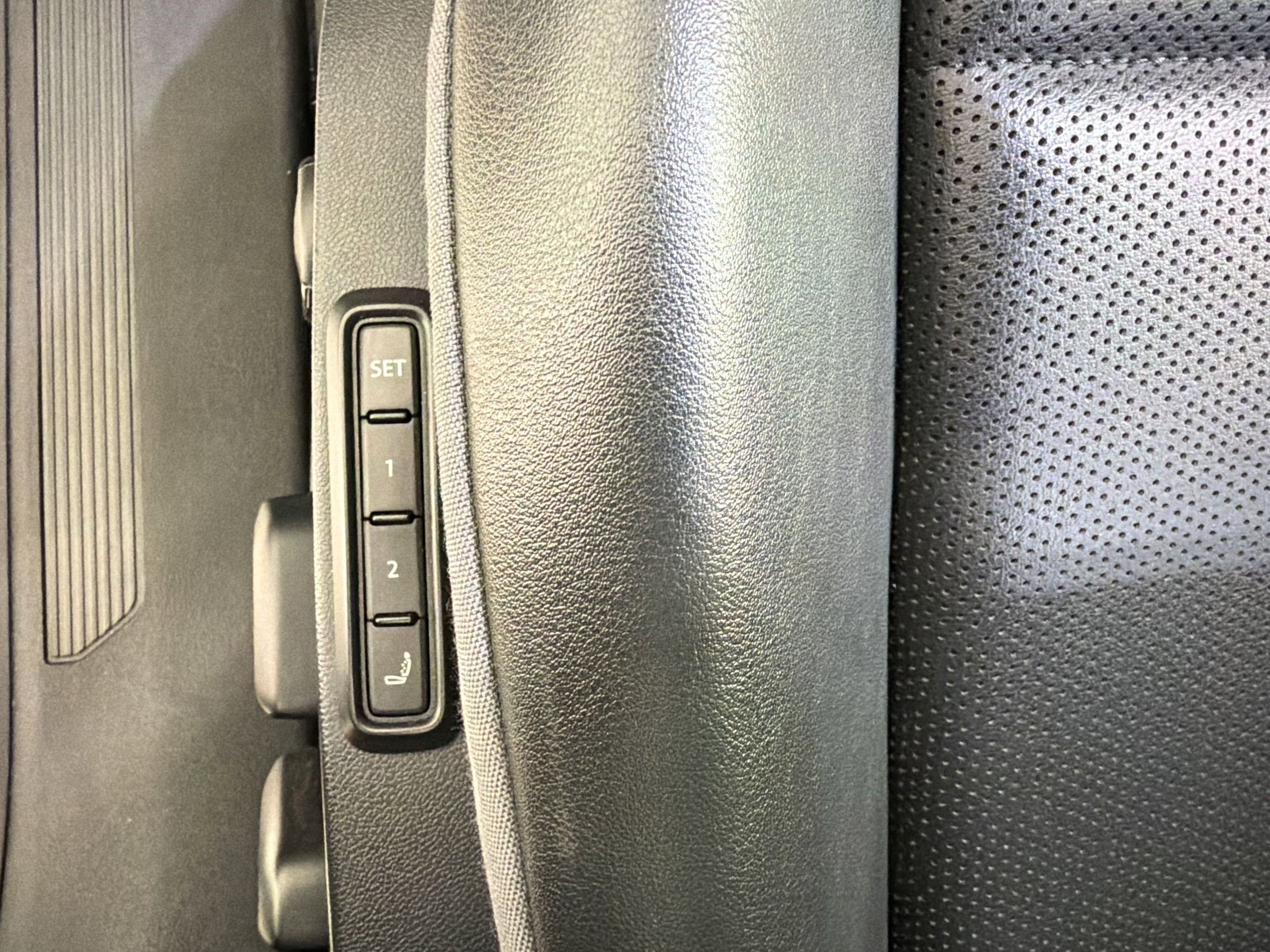 Used 2023 Volkswagen ID.4 S RWD image 18