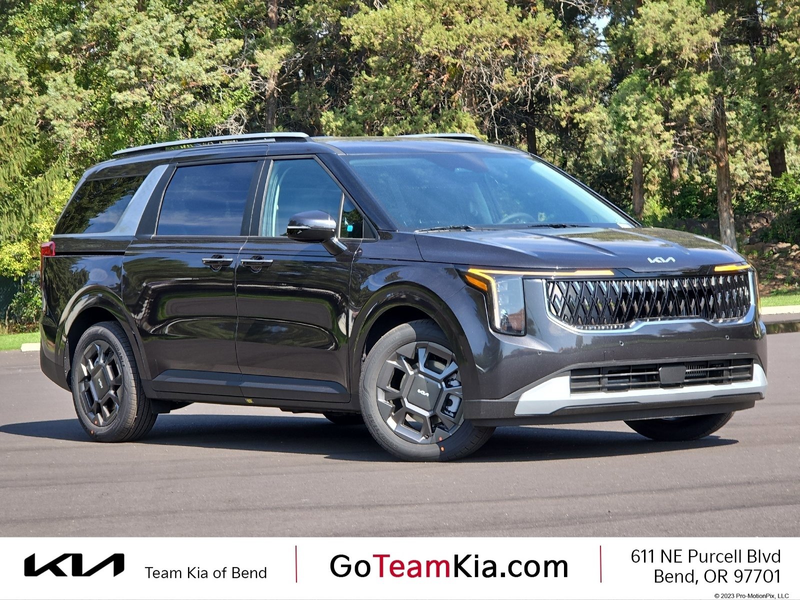 New 2026 Kia Carnival EX image 1