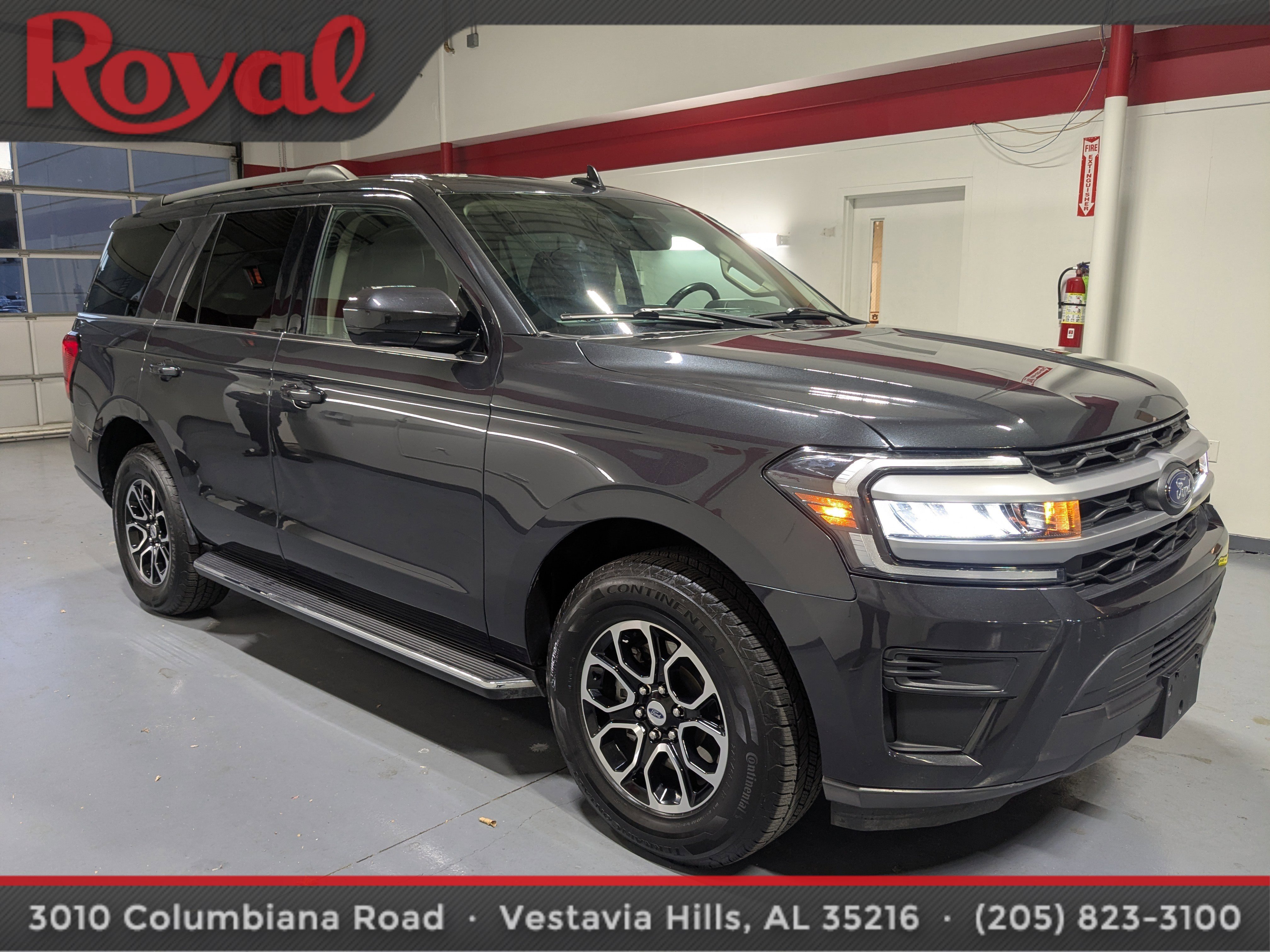 Used 2022 Ford Expedition XLT image 5