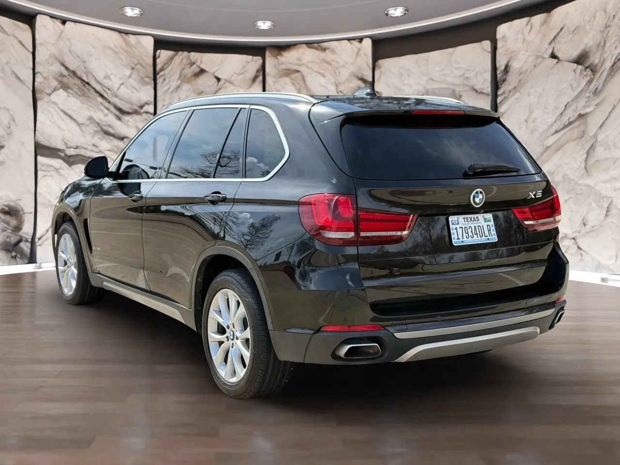 Used 2018 BMW X5 sDrive35i RWD image 9