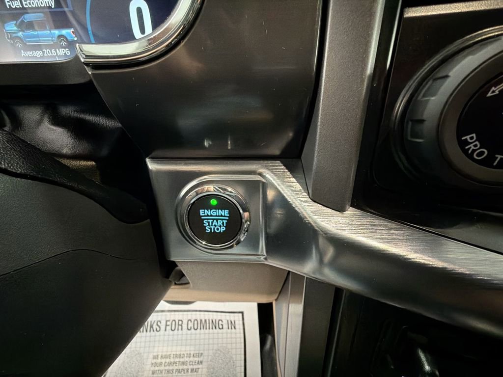 Used 2022 Ford F150 Lariat image 16