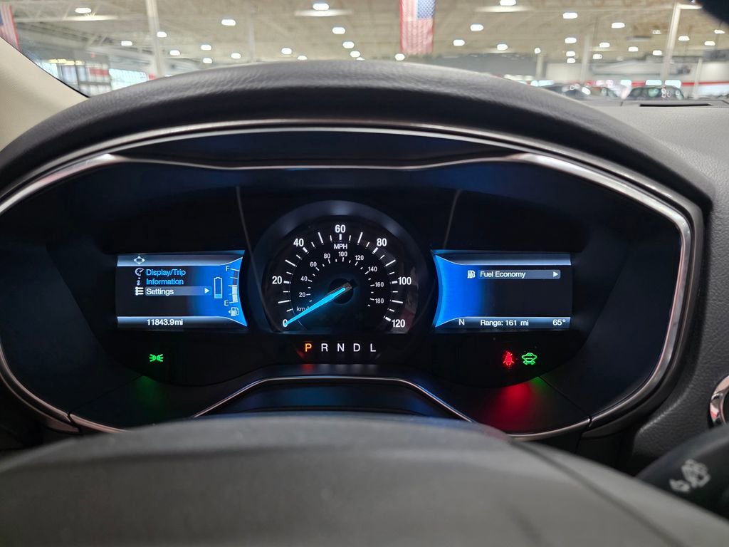 Used 2018 Ford Fusion S FWD image 31