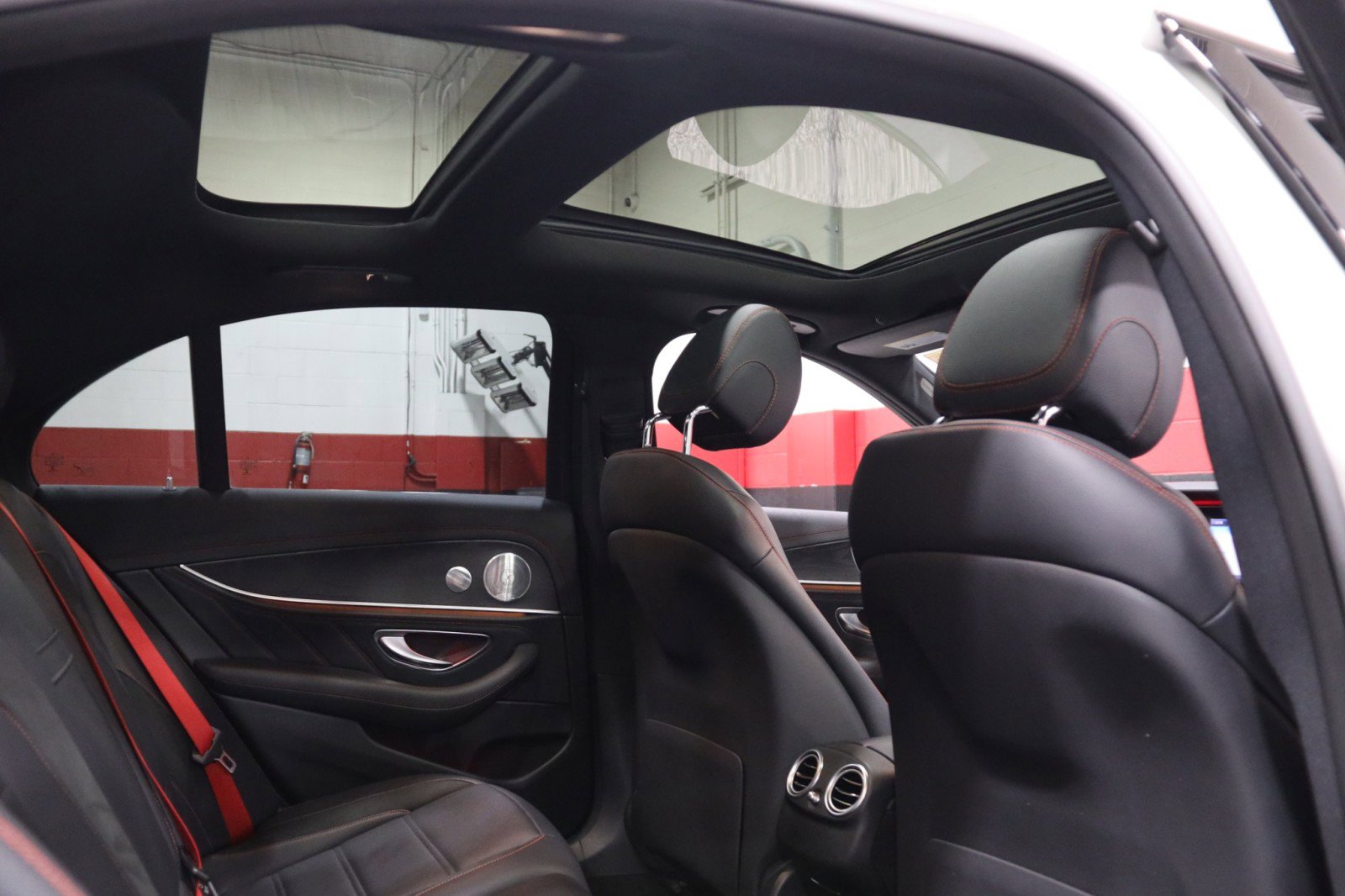 Used 2020 Mercedes-Benz E 53 AMG 4MATIC Sedan w/ Driver Assistance Package image 48