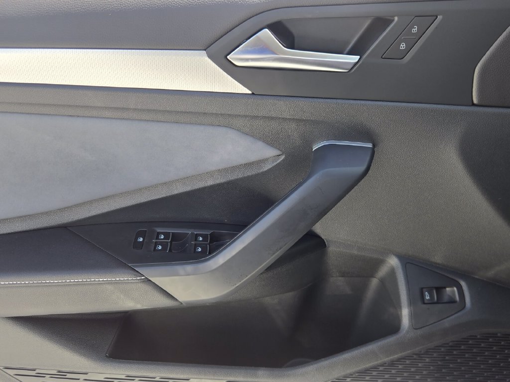 New 2027 Volkswagen Jetta SE FWD image 13