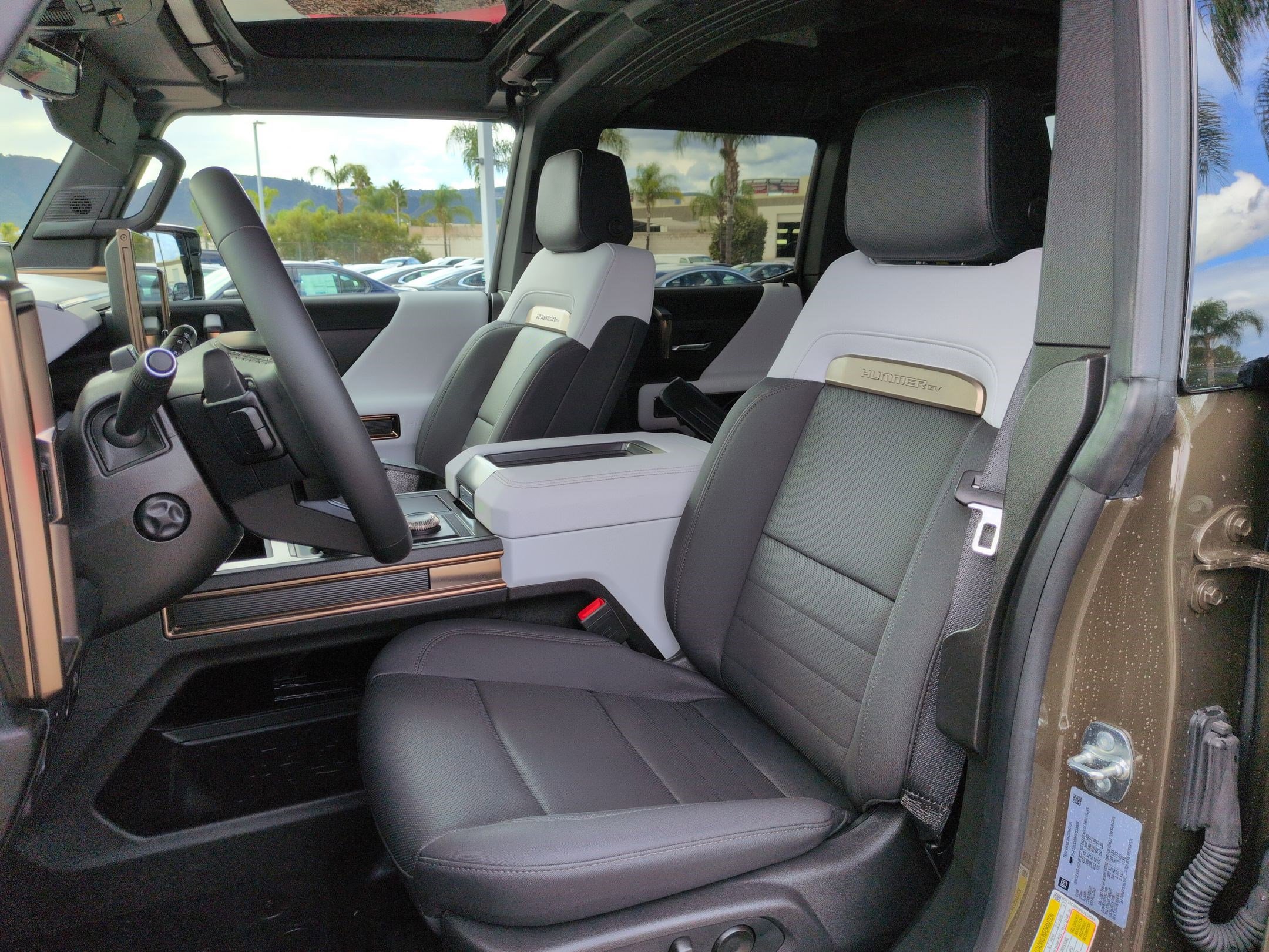 Used 2024 GMC Hummer EV 3X w/ Extreme Off-Road Package image 16