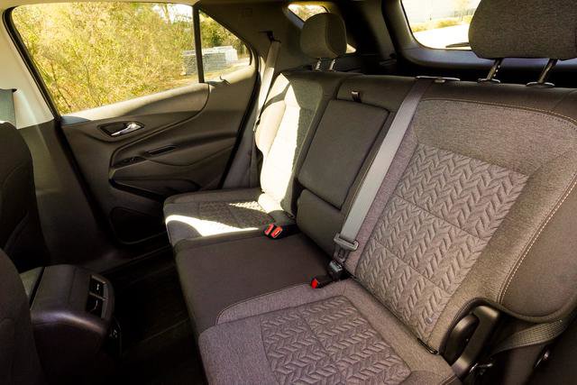 Used 2024 Chevrolet Equinox LT w/ LPO, Floor Liner Package image 27