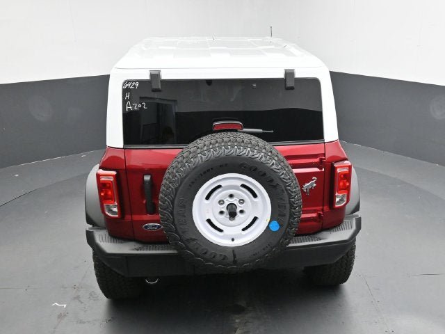 Used 2025 Ford Bronco Heritage Edition AWD/4WD image 22