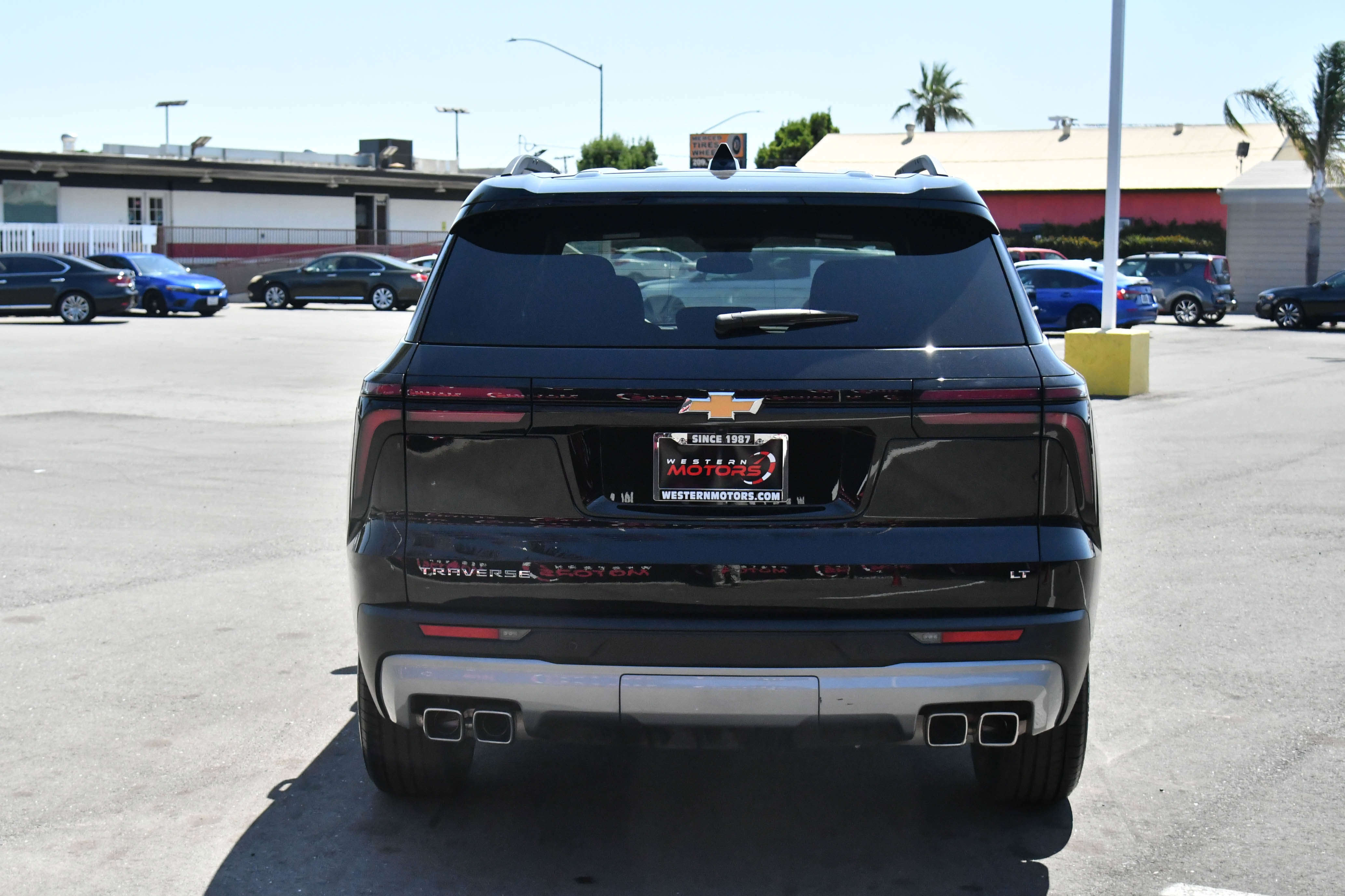 Used 2024 Chevrolet Traverse LT image 7