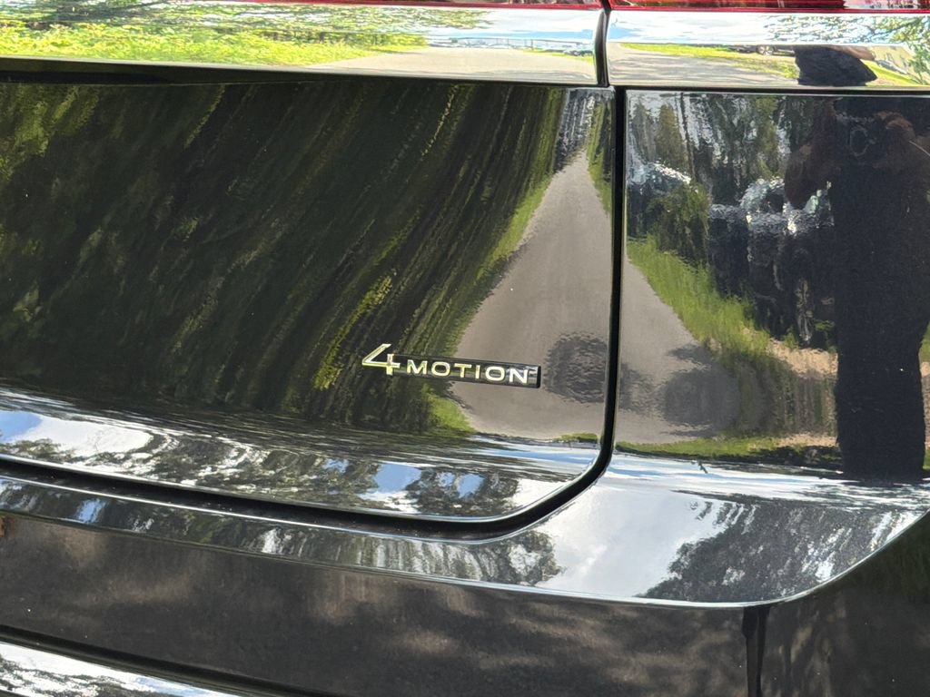 New 2026 Volkswagen Atlas Cross Sport SE AWD/4WD image 6