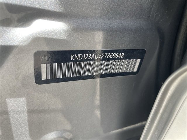 Used 2023 Kia Soul LX w/ LX Technology Package image 32