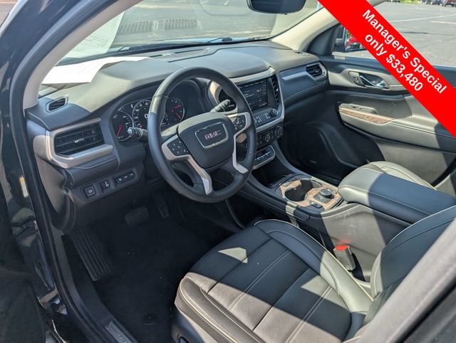 Used 2023 GMC Acadia Denali w/ Denali Ultimate Package AWD/4WD image 12
