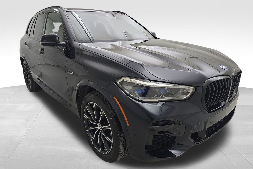 Certified 2023 BMW X5 xDrive45e w/ Executive Package image 2