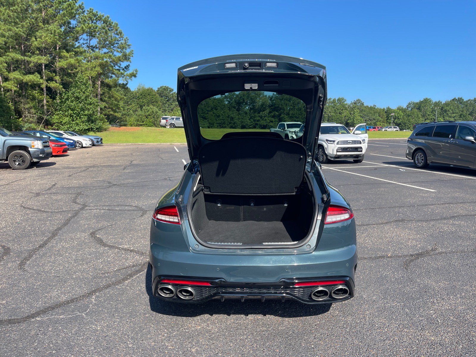 Used 2022 Kia Stinger GT-Line w/ Sun & Sound Package RWD image 16