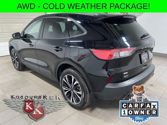 Used 2022 Ford Escape SE w/ SE Sport Appearance Package image 4