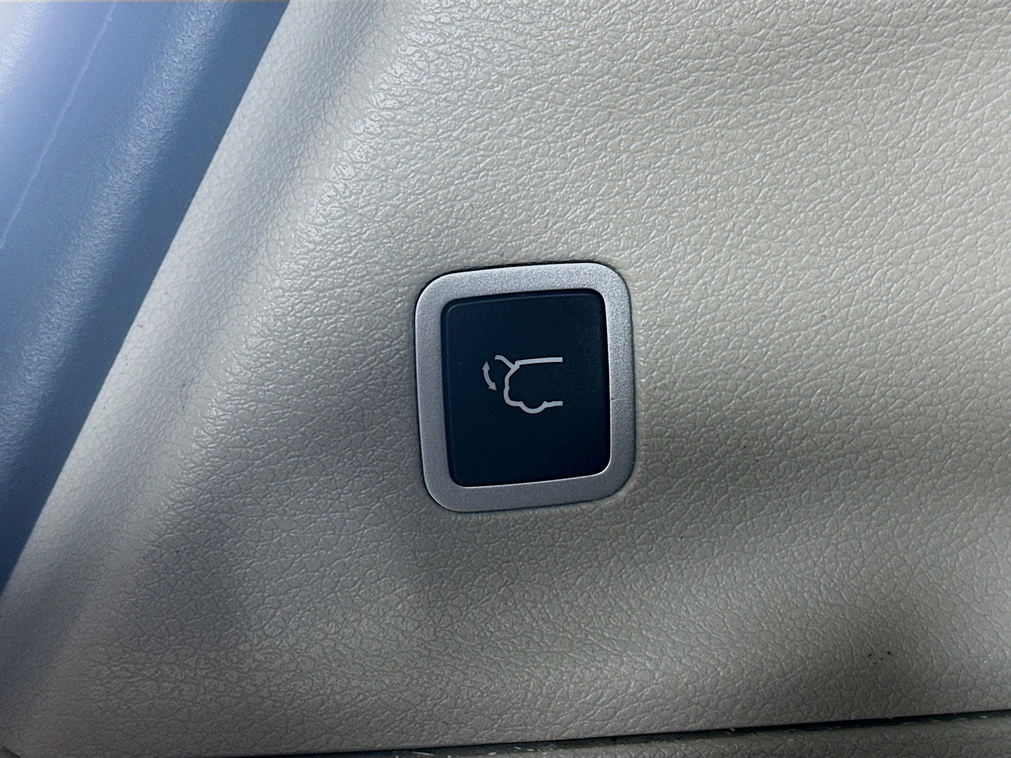 Used 2021 Chrysler Pacifica Touring-L image 30