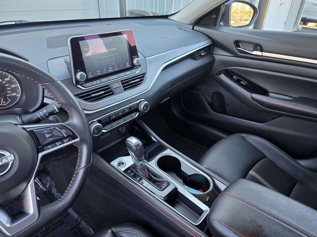 Used 2024 Nissan Altima 2.5 SR image 21