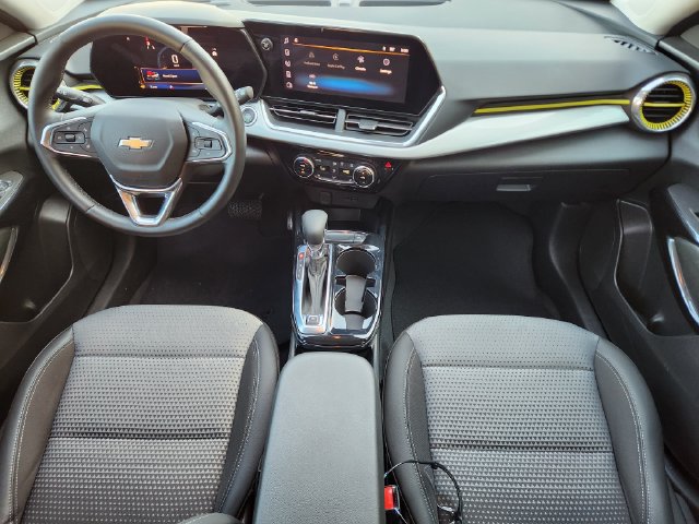 Used 2024 Chevrolet Trax LT w/ Driver Confidence Package FWD image 25