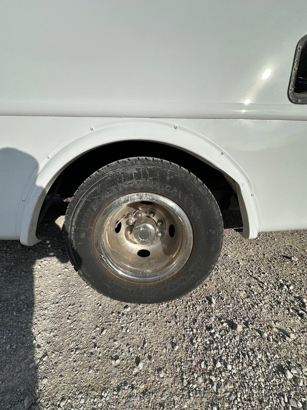 Used 2013 Ford E-450 and Econoline 450 Super Duty w/ Shuttle Bus Prep Pkg image 28