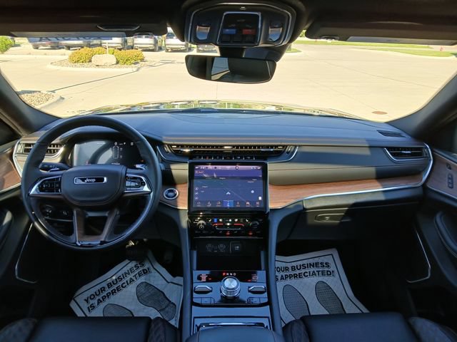 Used 2025 Jeep Grand Cherokee L Summit w/ Obsidian Package AWD/4WD image 40