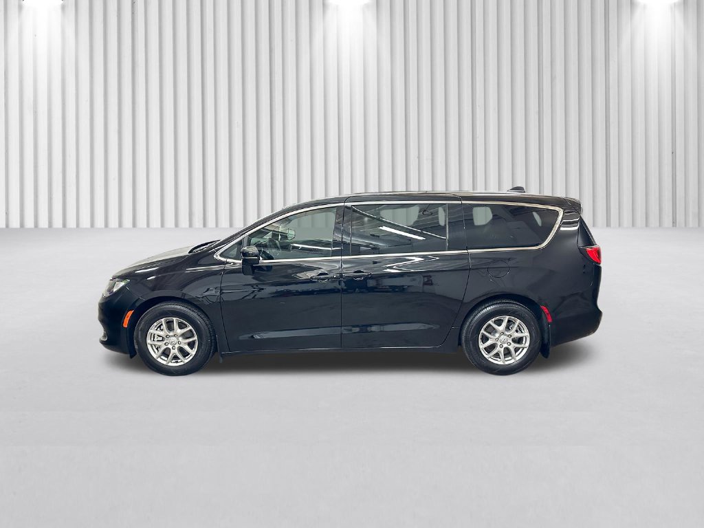 New 2026 Chrysler Voyager LX FWD image 10