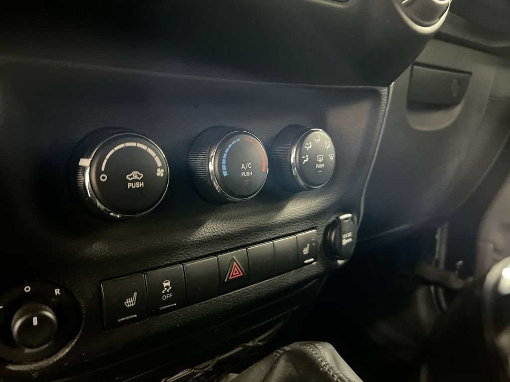 Used 2017 Jeep Wrangler Unlimited Sport w/ Quick Order Package 23S AWD/4WD image 15