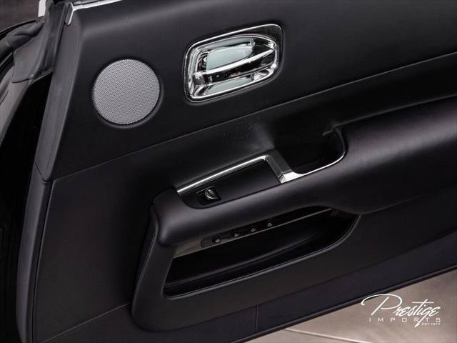 Used 2018 Rolls-Royce Dawn RWD image 41