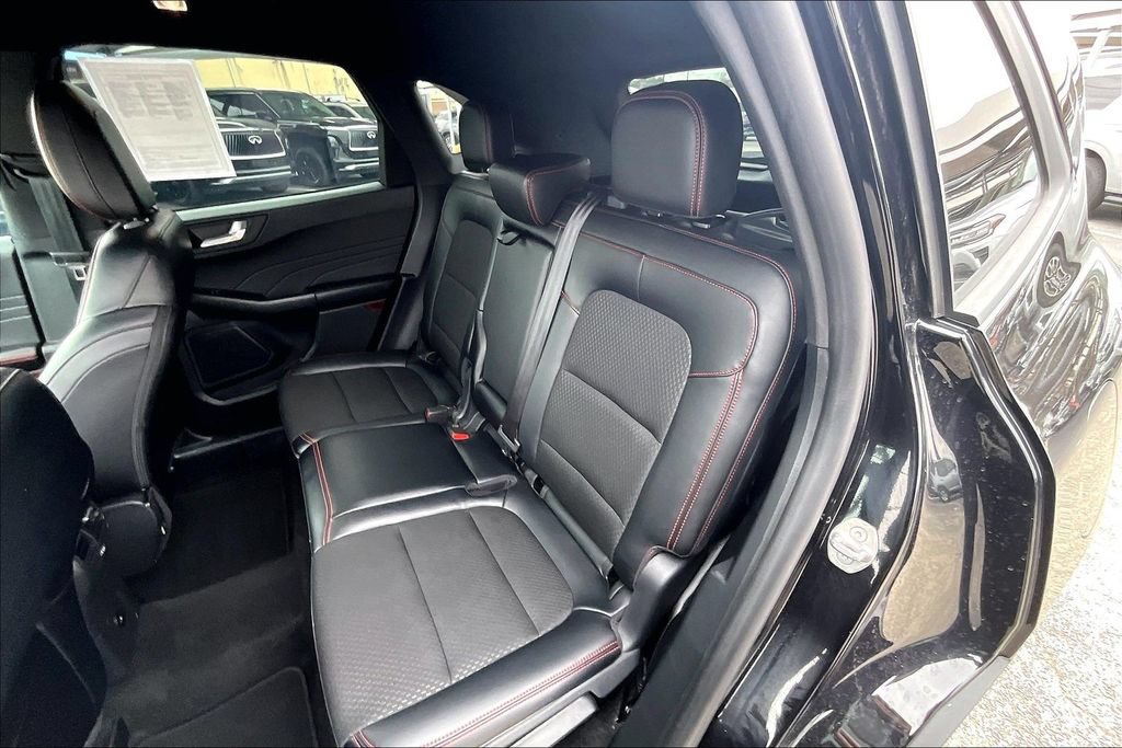 Used 2025 Ford Escape ST-Line AWD/4WD image 36