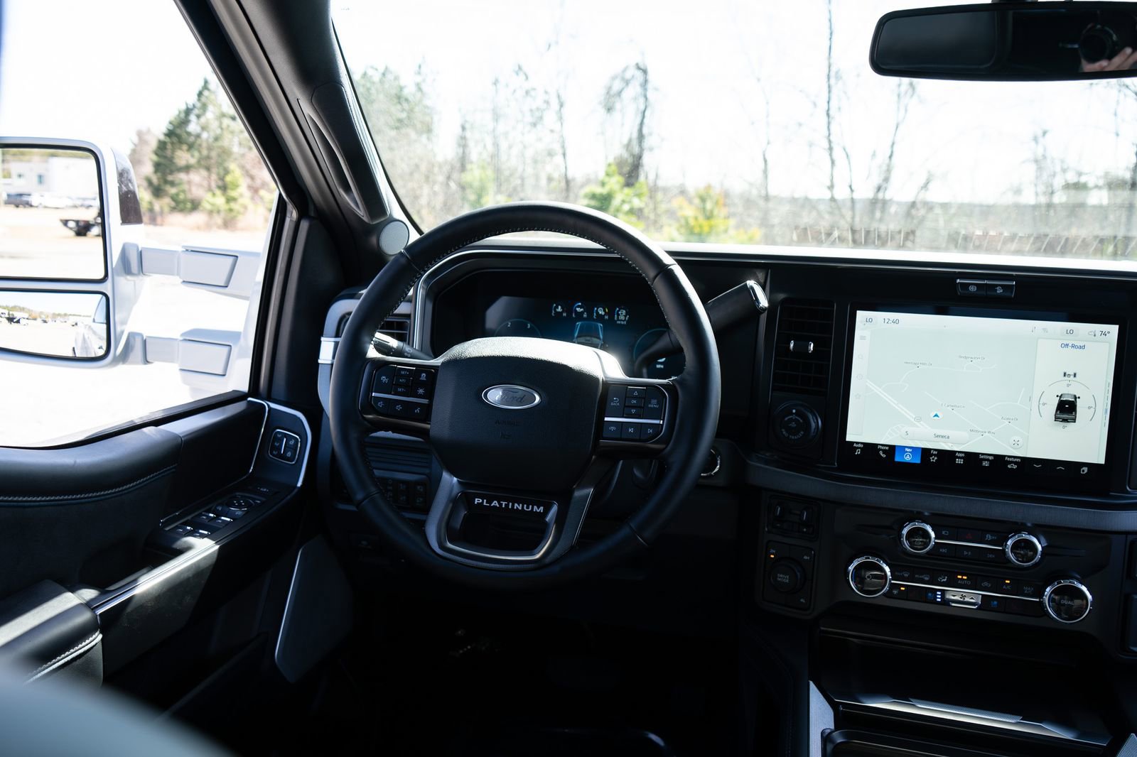 Used 2026 Ford F450 Platinum w/ FX4 Off-Road Package image 38