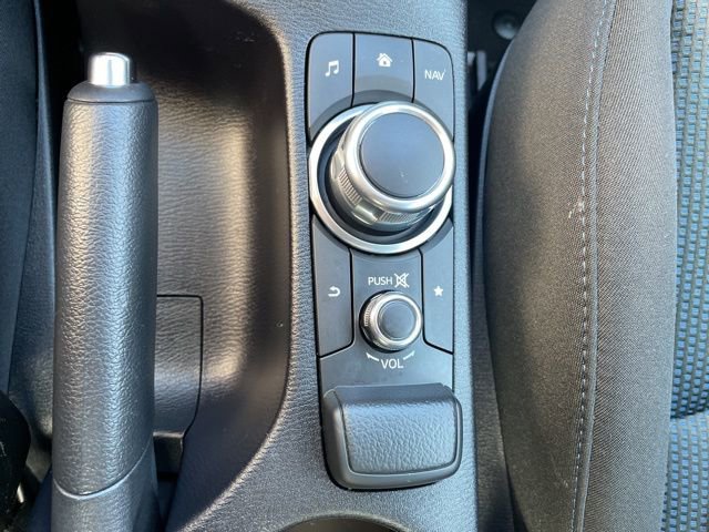 Used 2019 Toyota Yaris LE image 17