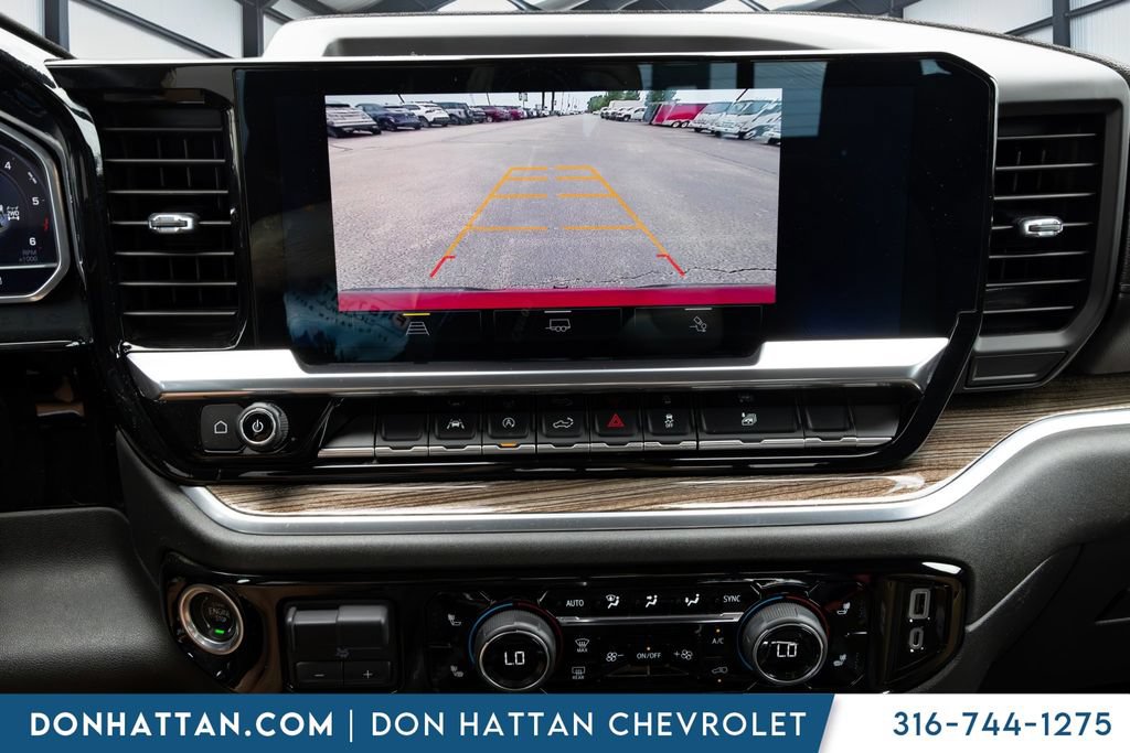 Used 2022 Chevrolet Silverado 1500 RST w/ Convenience Package II AWD/4WD image 9