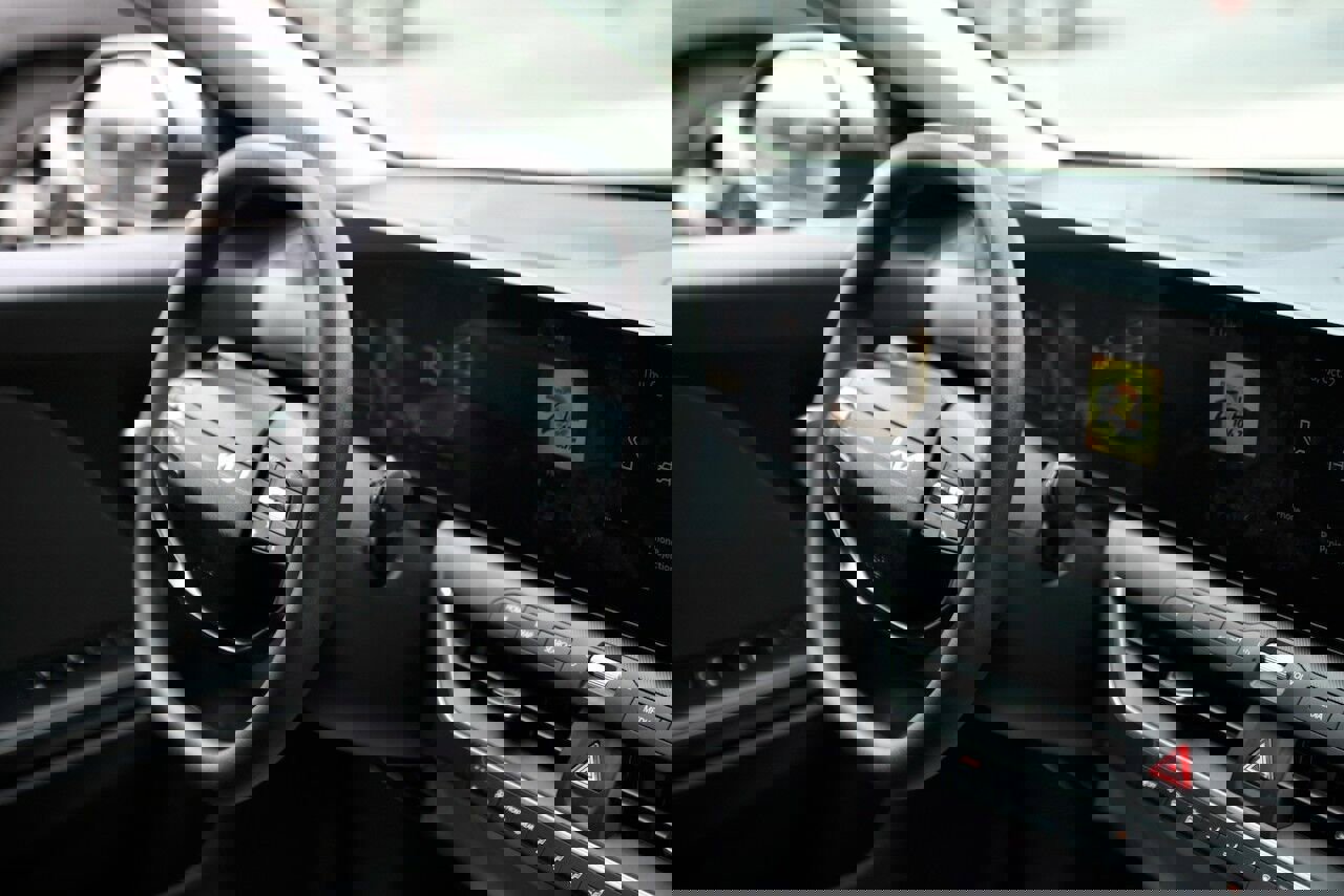 Used 2025 Kia K4 LXS image 17