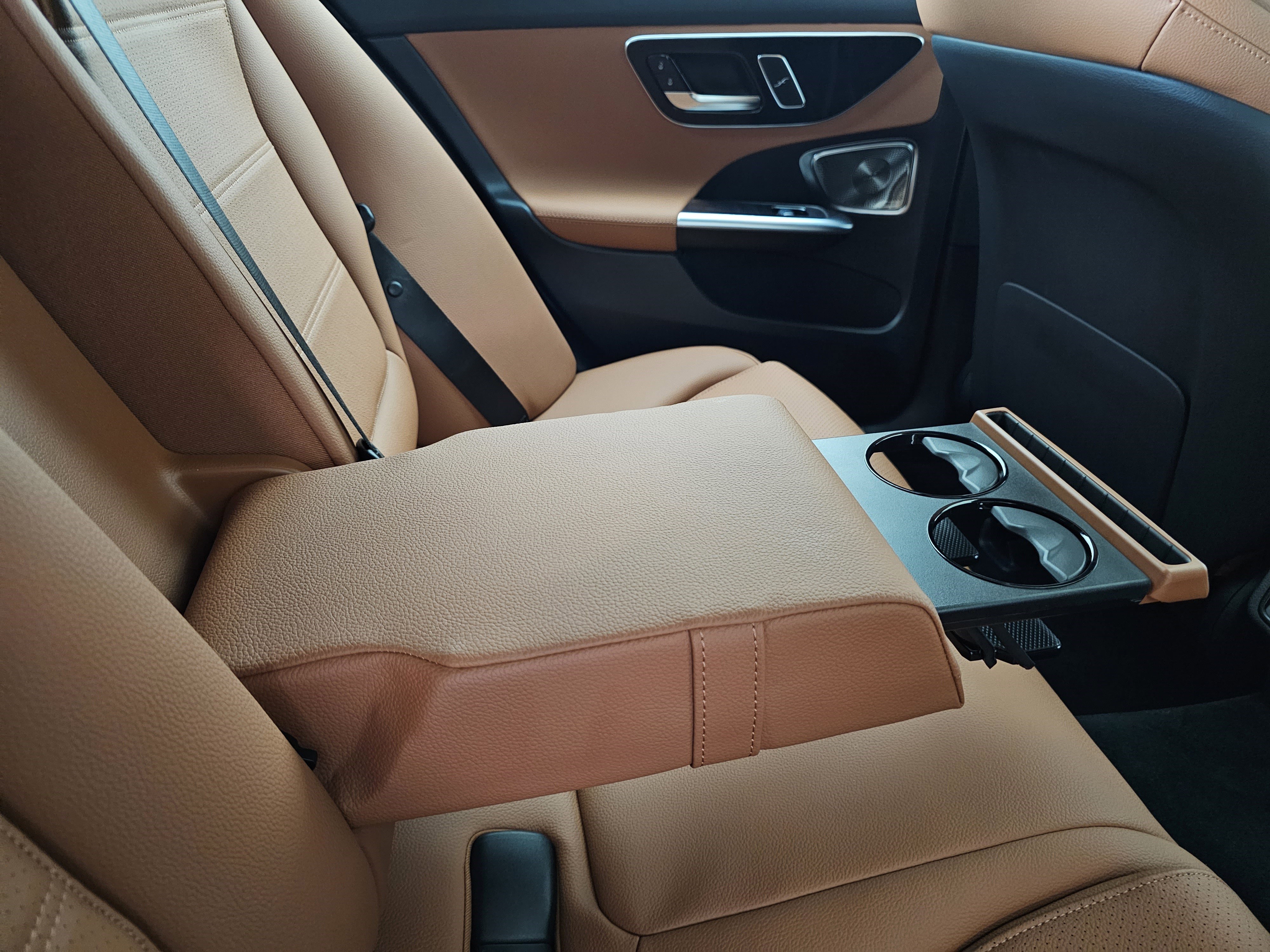 Certified 2025 Mercedes-Benz C 300 4MATIC Sedan image 28