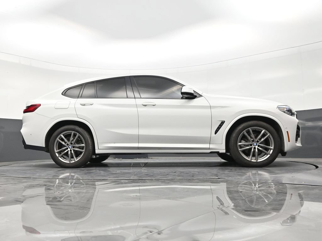 Used 2021 BMW X4 xDrive30i AWD/4WD image 25